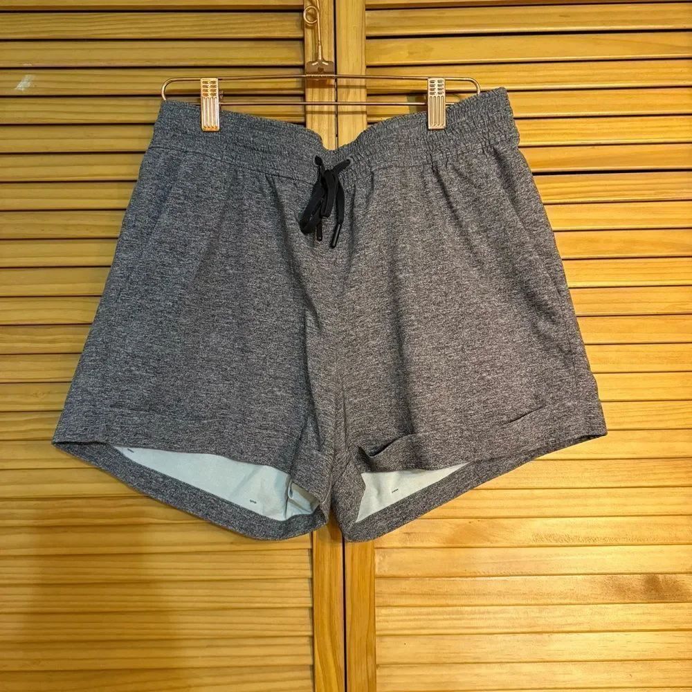 Lululemon Athletica Gray Athletic Shorts size 8